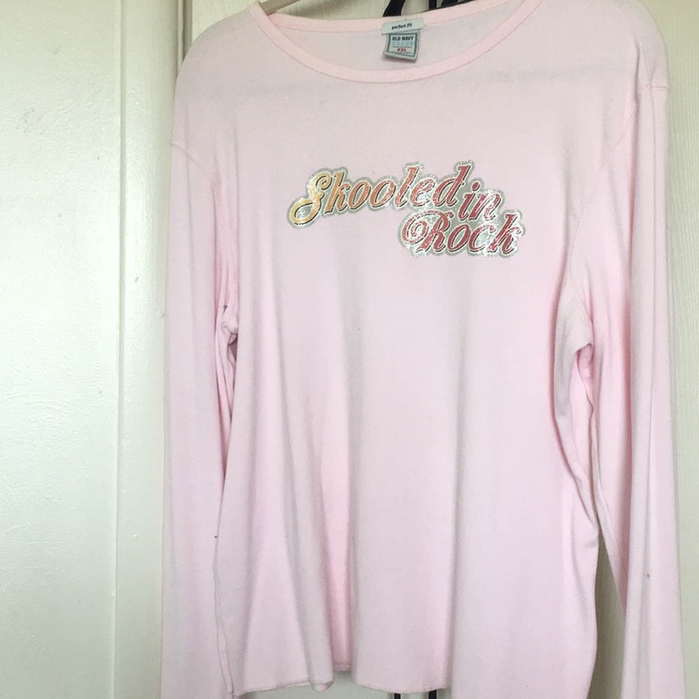 Old Navy T shirt
